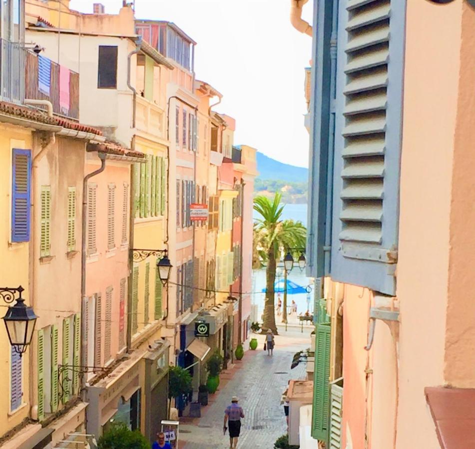 Superbe Studio Sur Le Port Et Rue Pietonne Sanary-sur-Mer Exterior photo